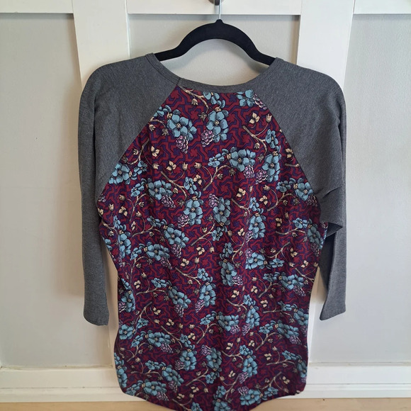 LuLaRoe Randy Raglan Sleeve Top – Size Medium - Picture 4 of 5